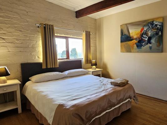 Room image 11