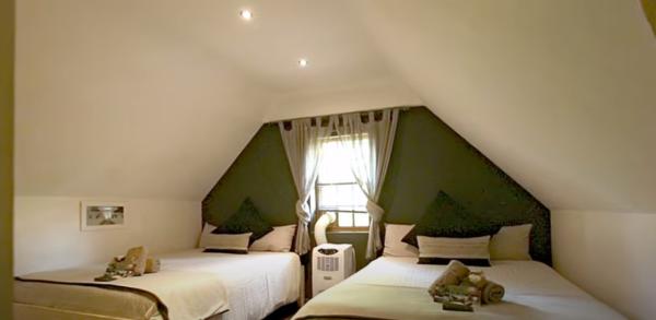 Room image 3