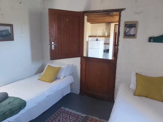Room image 4