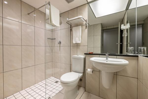 Room image 6