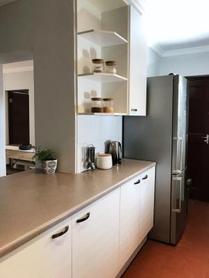 Cottage full kitchen