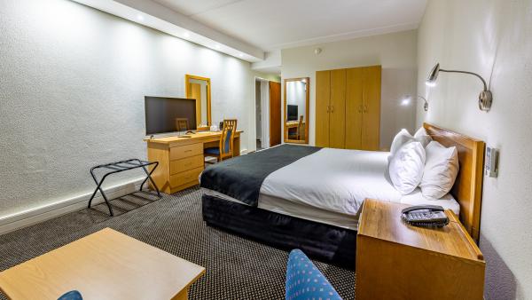 Room image 6