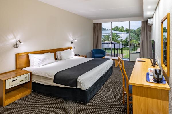 Room image 8