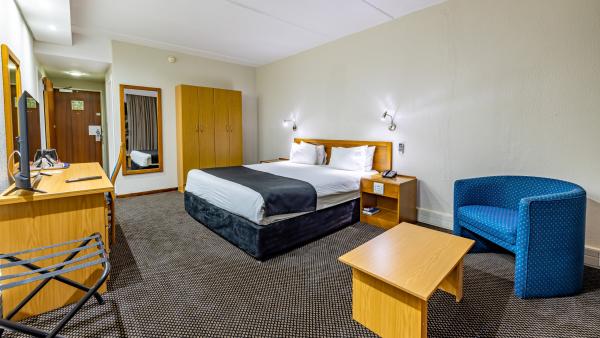 Room image 10