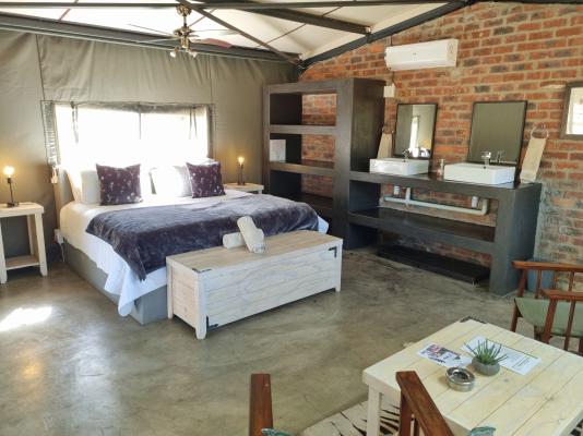Room image 10