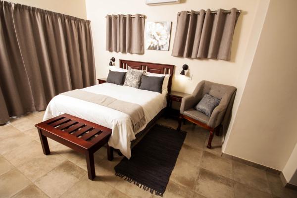 New Haven Guest House - 187355