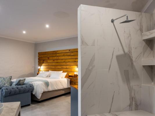 Capri Sands Luxury Guesthouse - 187698
