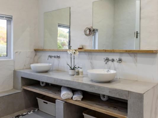 Capri Sands Luxury Guesthouse - 187700