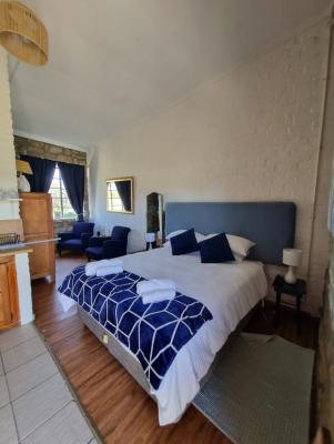 Room image 4