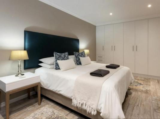 Kingsgate Houses - 187813