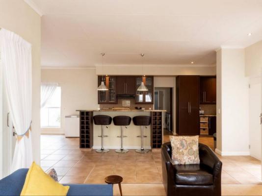 Room image 2