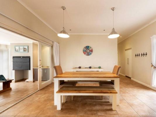 Room image 6