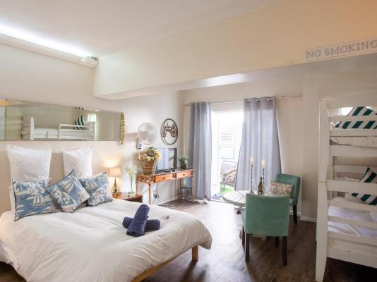 Room image 12