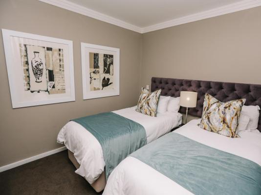 Room image 12