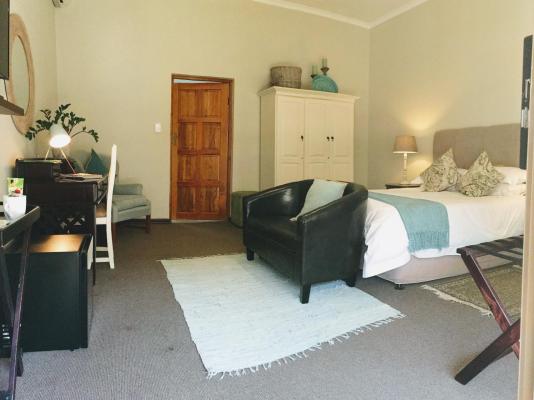 Room image 3