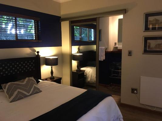 Room image 5