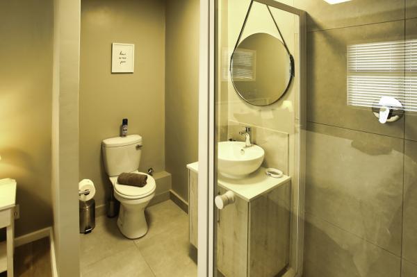 Room image 2
