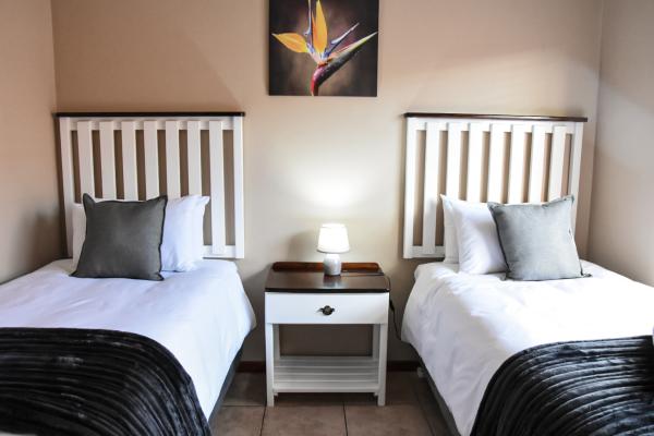 Room image 1