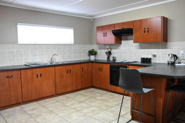 River Olive Estate Accommodation - 189786