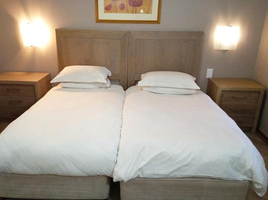 First Group Brookes Hill Suites - 189929