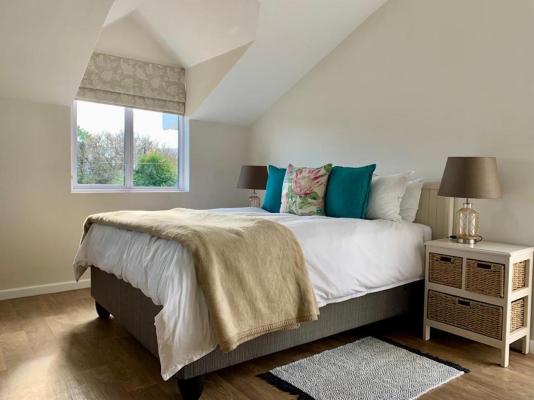 Room image 2