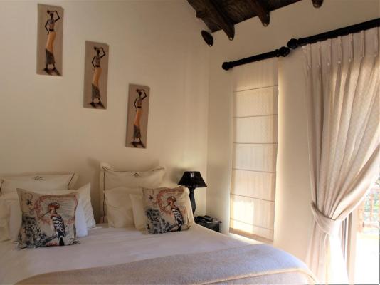 Room image 4