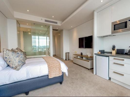 Room image 10
