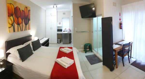 Room image 5