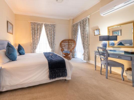 Room image 2