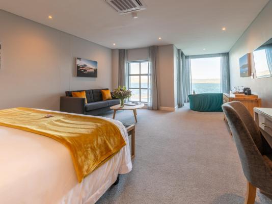 Room image 3
