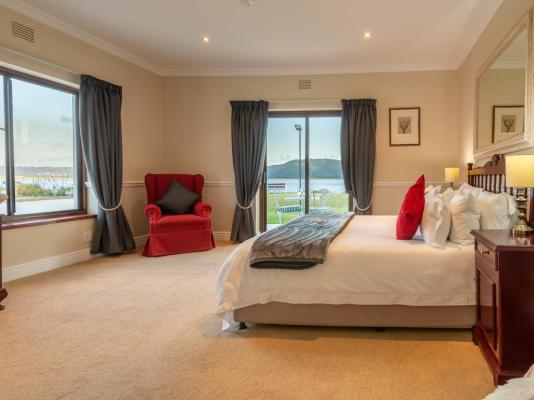 Room image 5