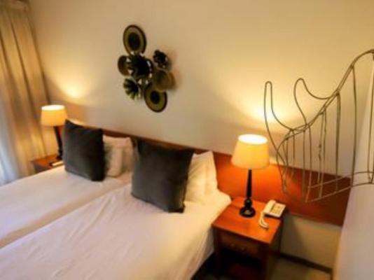 Room image 1