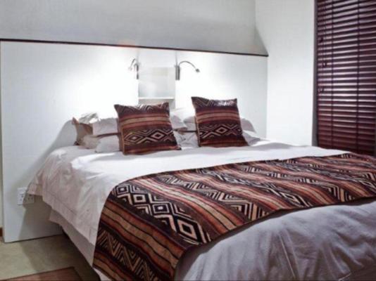 Room image 7