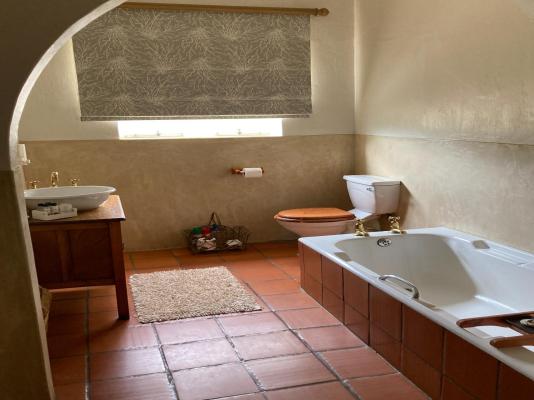 Room image 6