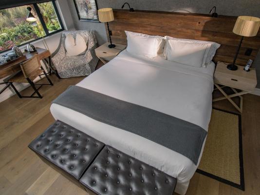 Room image 4