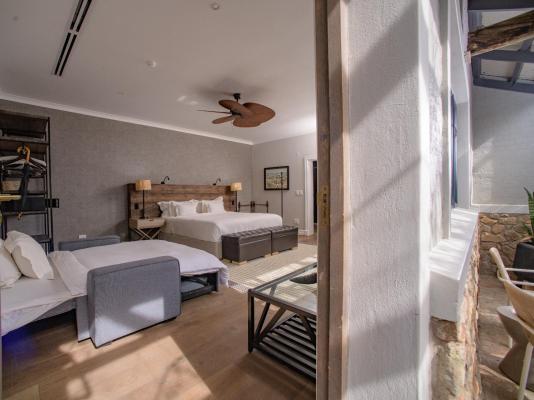 Room image 1