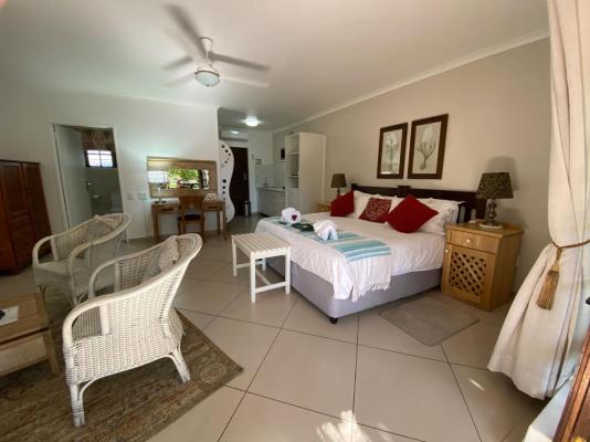 Room image 4