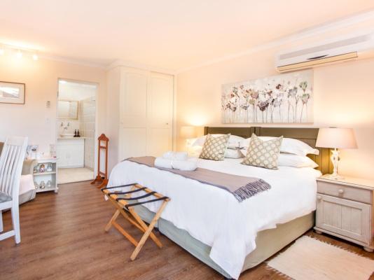 Room image 3