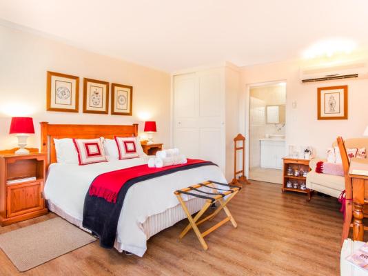 Room image 5