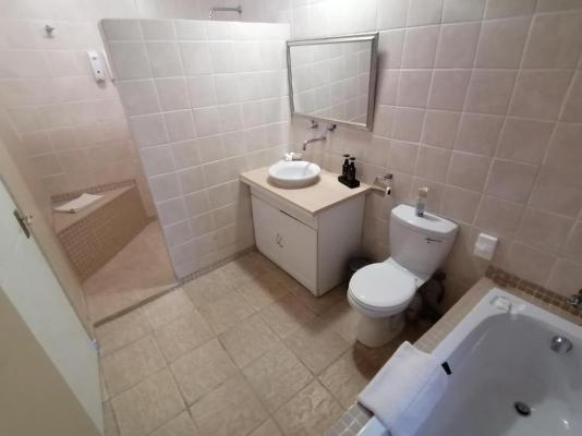 Room image 13