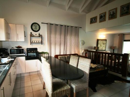 Room image 4
