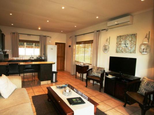 Room image 3