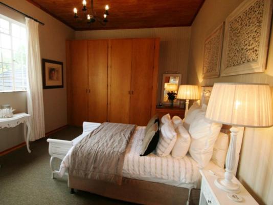 Room image 3