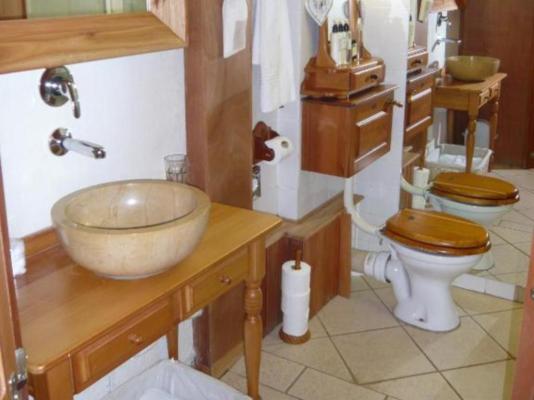 Room image 1
