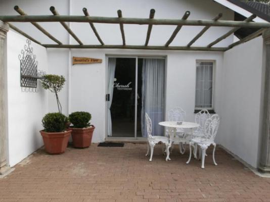 Room image 4