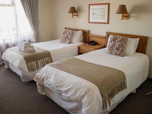 Room image 3