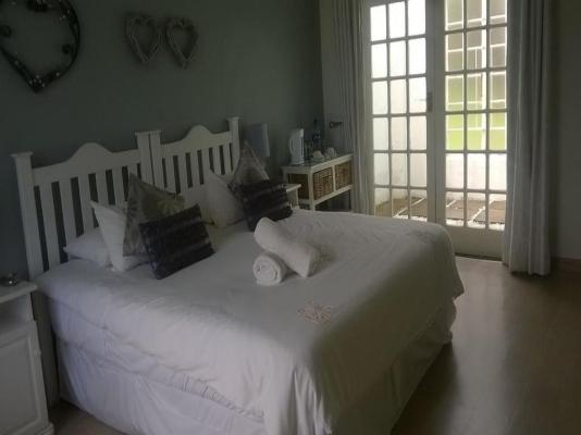 Room image 3