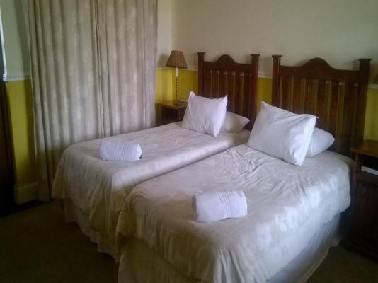 Room image 1