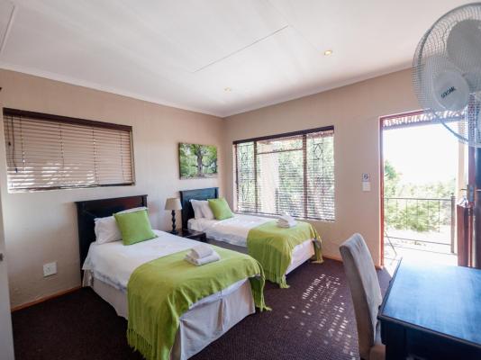 Room image 3