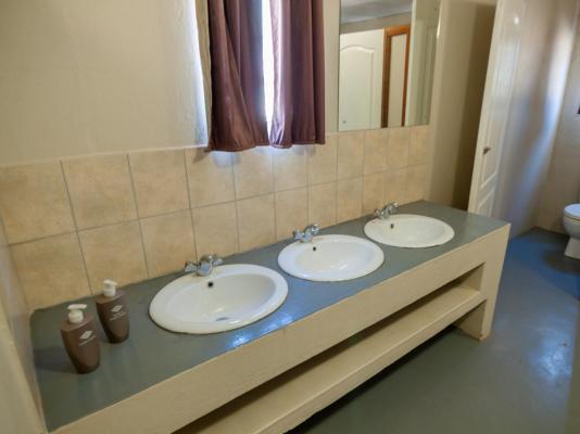 Room image 3